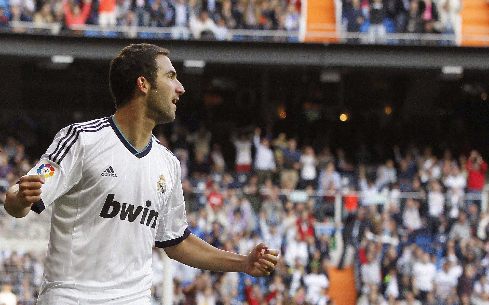 破茧成蝶!杰明狂轰生涯新高23分9篮板,篮网官方盛赞其全能三分演出